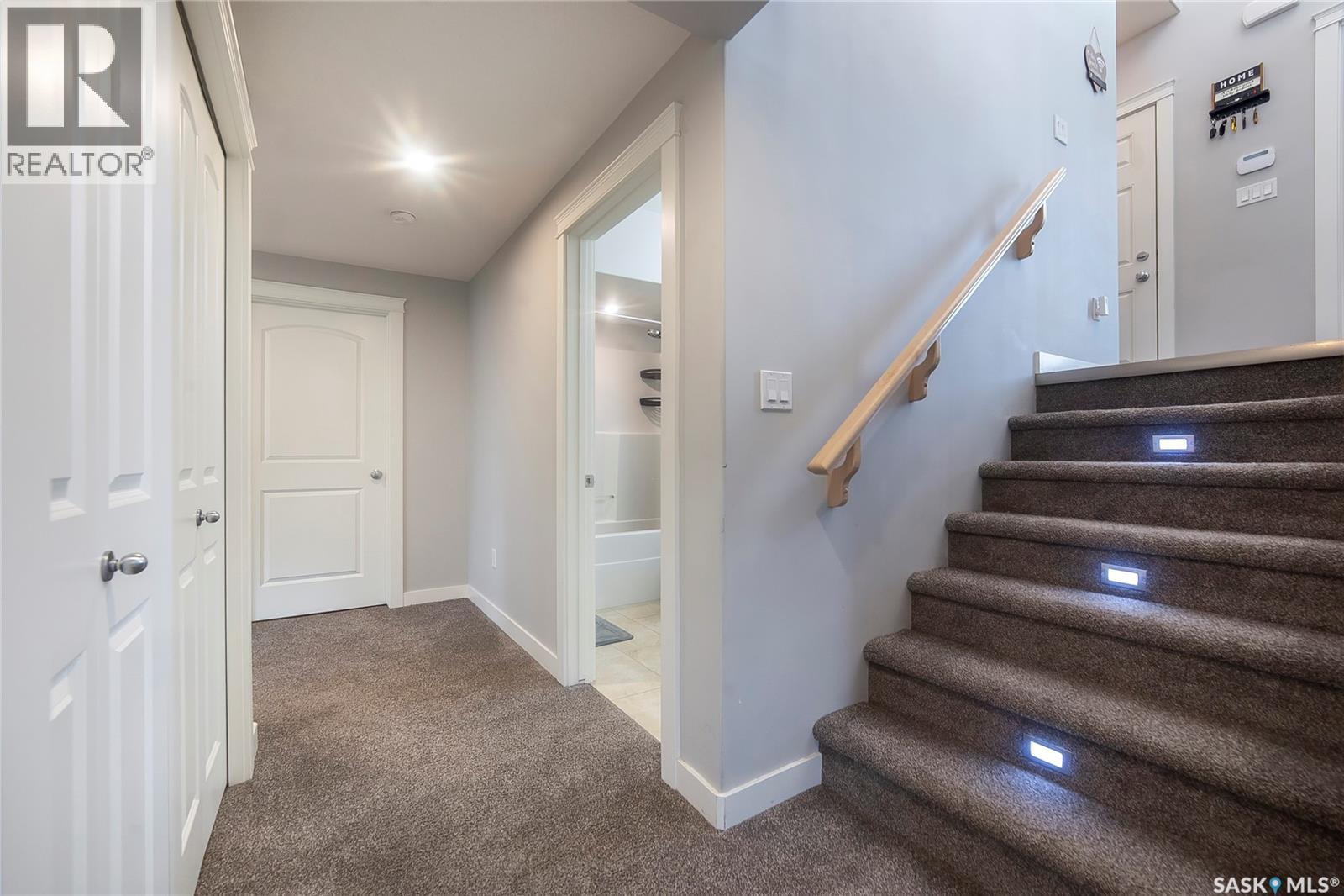 Photo 35 of 334 Gillies Crescent, Saskatoon SK