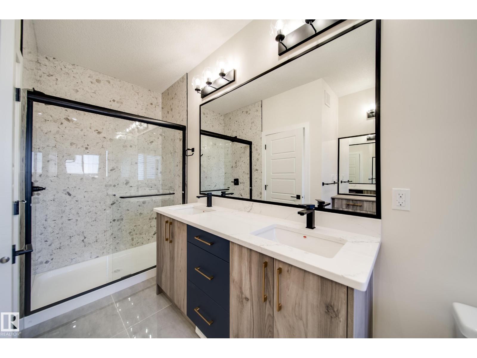Photo 33 of 17047 45 St Nw, Edmonton AB