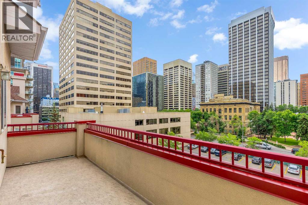 Single Family House for Sale in    Avenue SW Downtown Commercial Core Calgary 