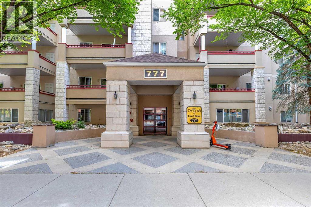 Single Family House for Sale in    Avenue SW Downtown Commercial Core Calgary 