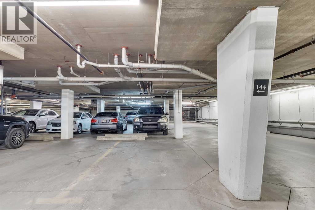 Single Family House for Sale in    Avenue SW Downtown Commercial Core Calgary 