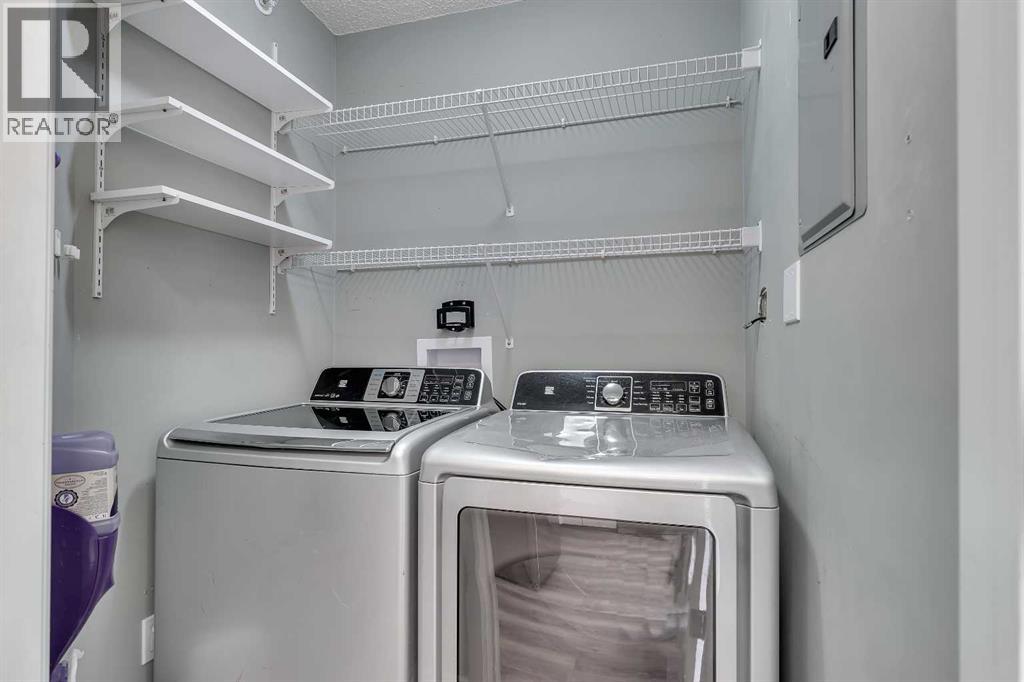 Single Family House for Sale in    Avenue SW Downtown Commercial Core Calgary 