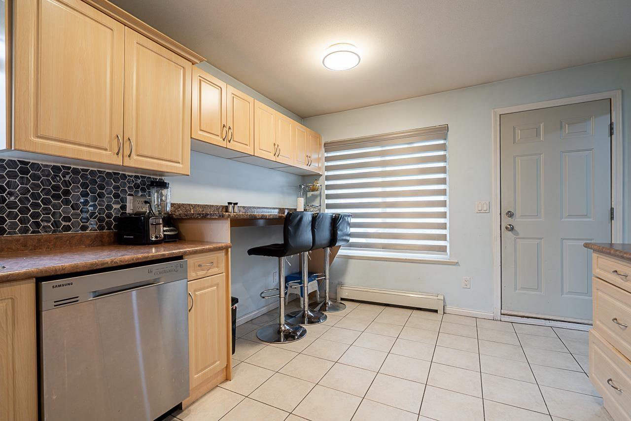 Photo 16 of 7366 144 A Street, Surrey BC