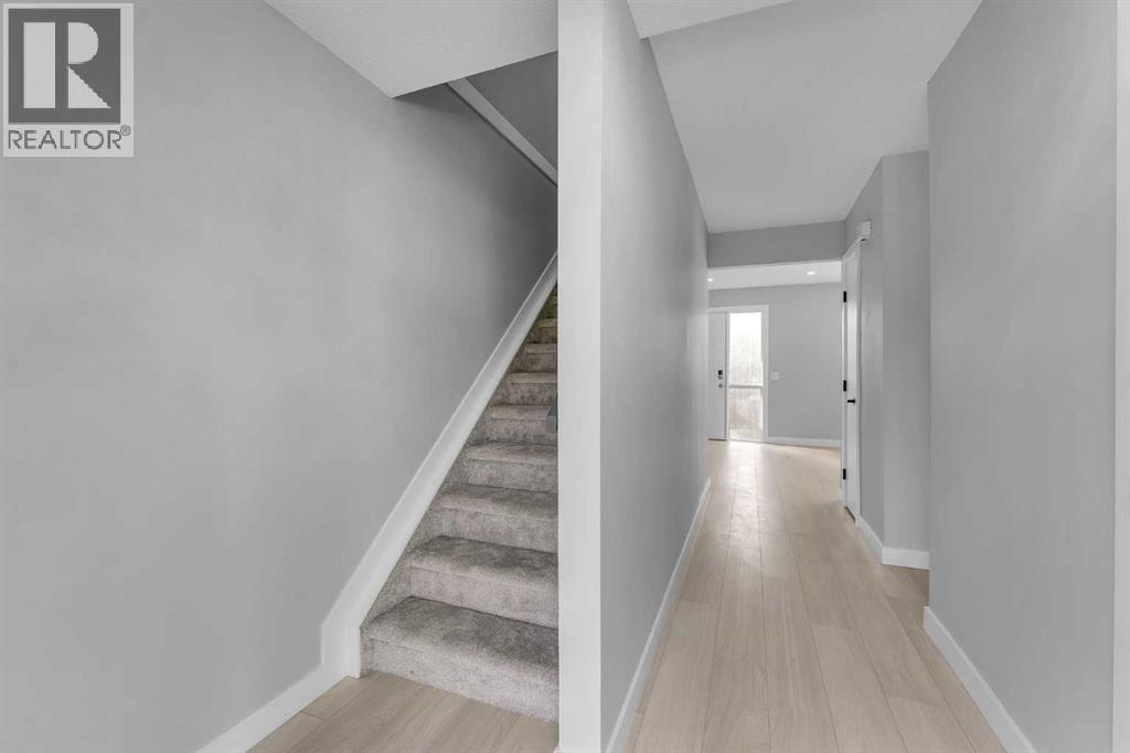 Single Family House for Sale in   Pensacola Crescent SE Penbrooke Meadows Calgary 