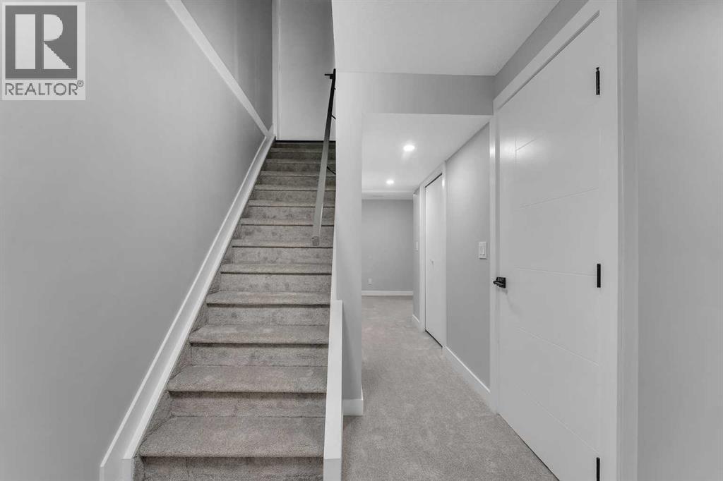 Single Family House for Sale in   Pensacola Crescent SE Penbrooke Meadows Calgary 