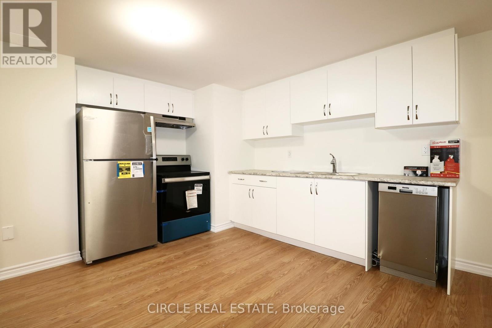 Photo 5 of Lower 40 Valleybrook Road, Barrie ON