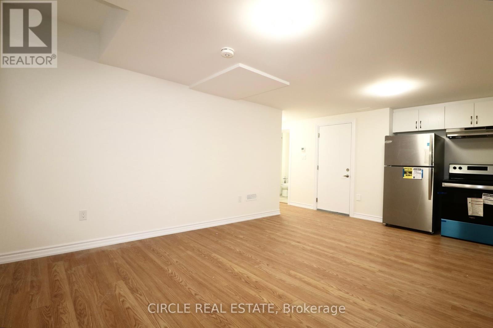 Photo 6 of Lower 40 Valleybrook Road, Barrie ON