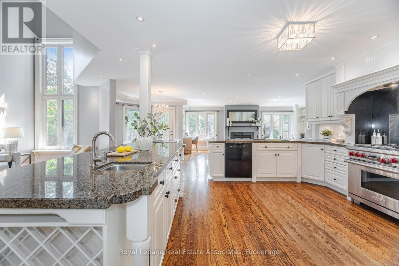 Photo 21 of 5496 Windy Hill Court, Mississauga ON