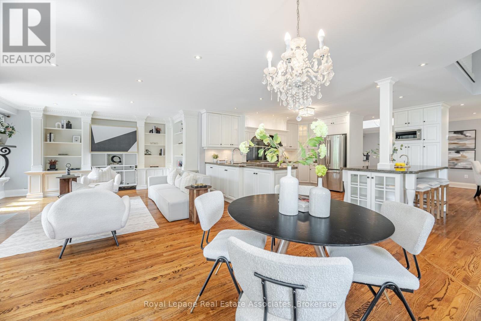 Photo 24 of 5496 Windy Hill Court, Mississauga ON