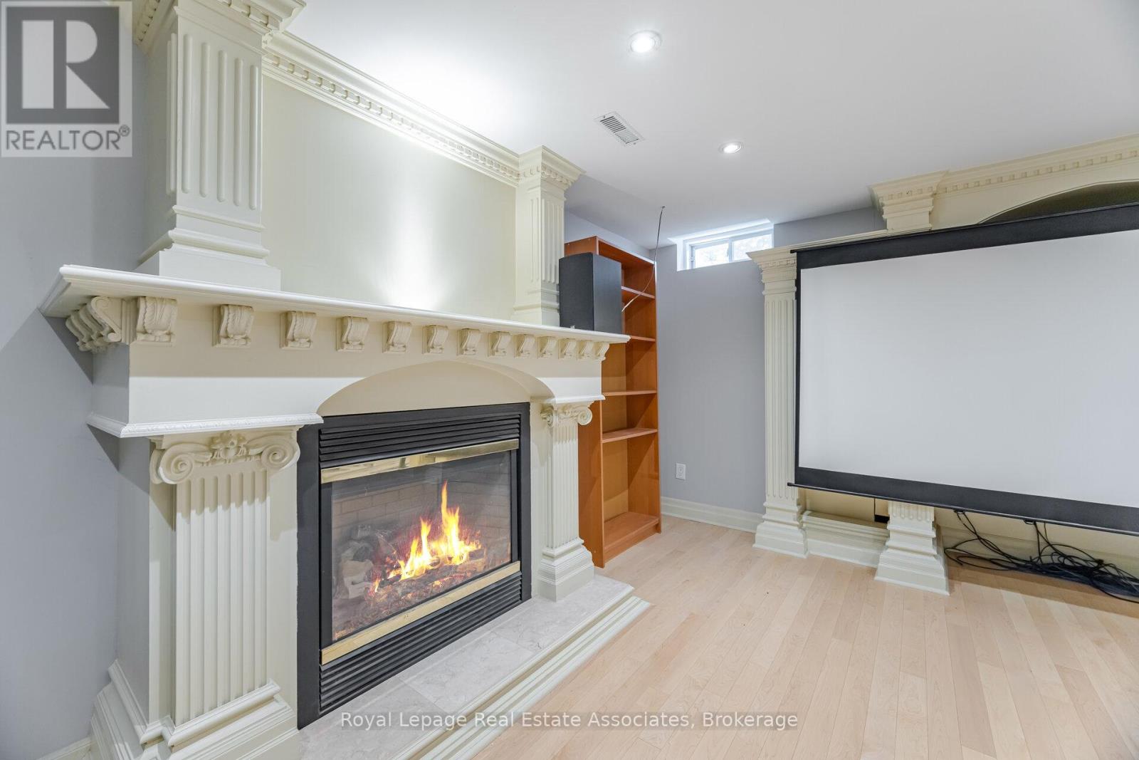 Photo 39 of 5496 Windy Hill Court, Mississauga ON
