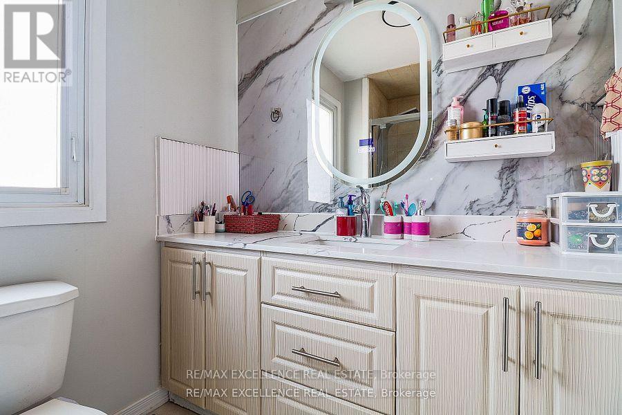 Photo 28 of 19 Mikado Crescent, Brampton ON