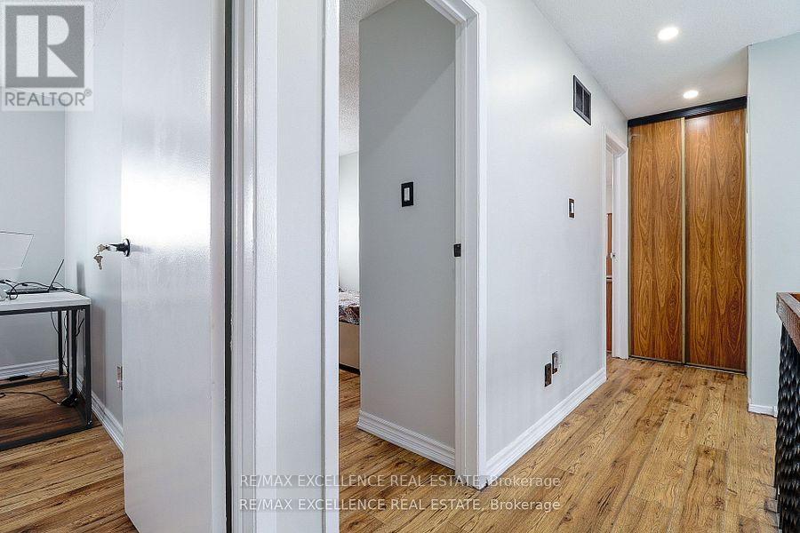 Photo 32 of 19 Mikado Crescent, Brampton ON