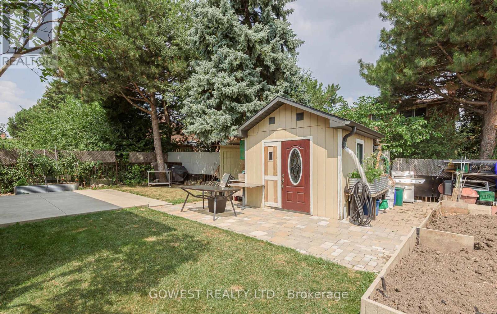 Photo 30 of Bsmt 3 Pottery Crescent, Brampton ON