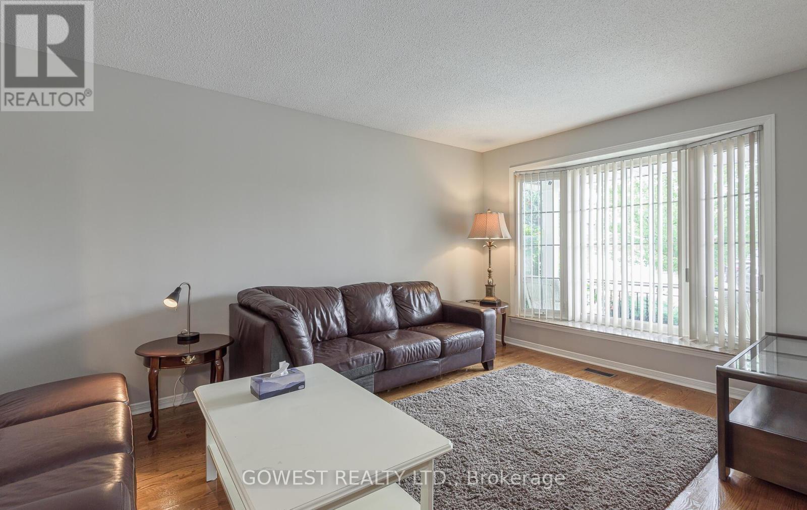 Photo 9 of Main 3 Pottery Crescent, Brampton ON