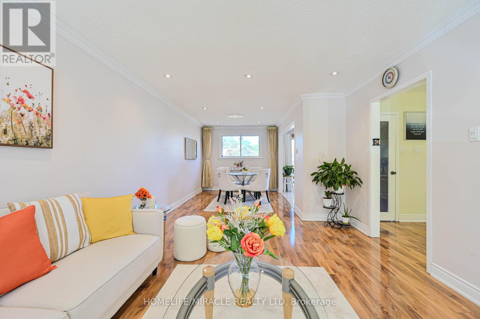 Photo 11 of 3273 Strabane Drive, Mississauga ON