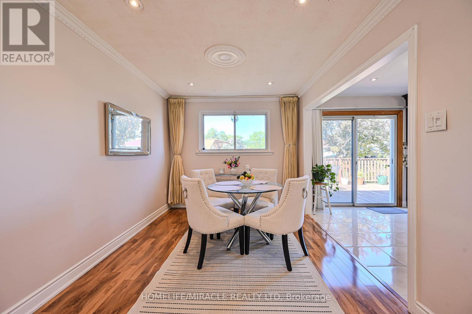 Photo 12 of 3273 Strabane Drive, Mississauga ON