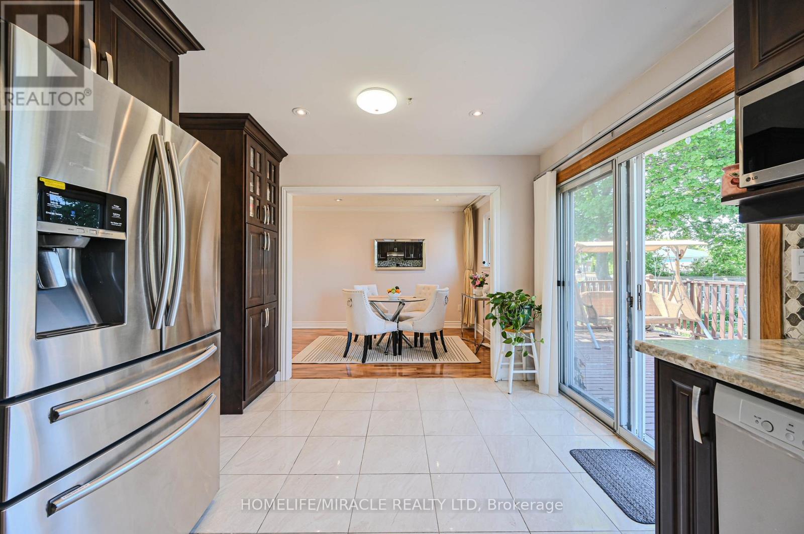 Photo 19 of 3273 Strabane Drive, Mississauga ON