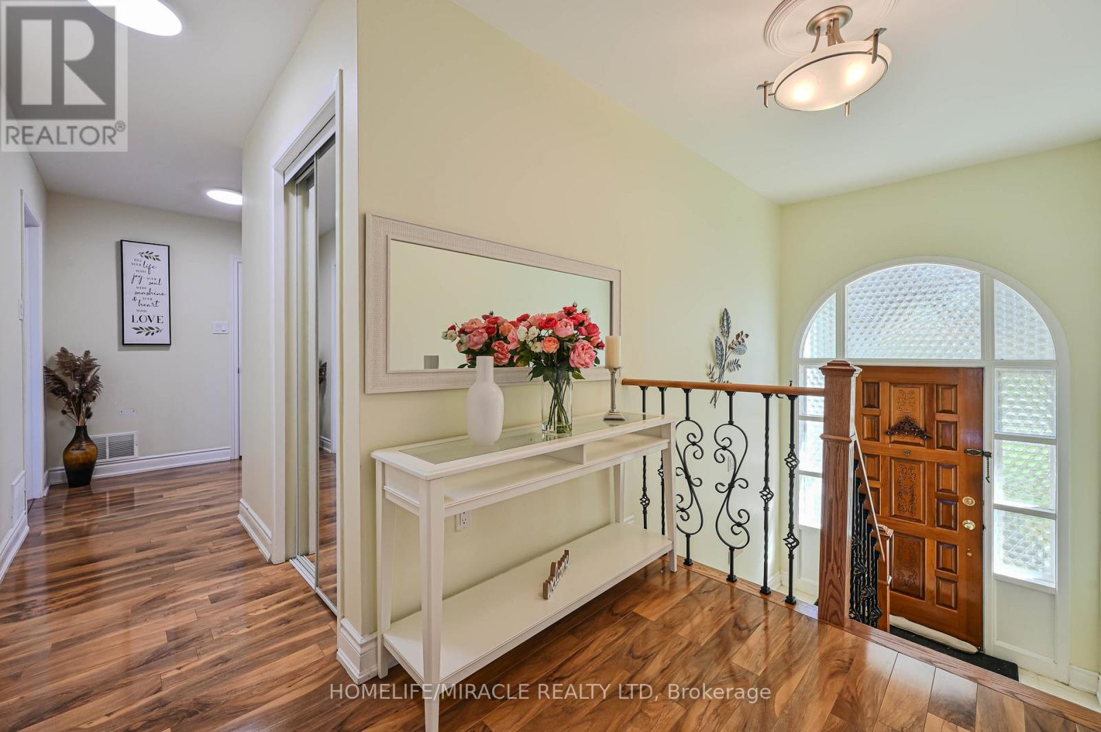 Photo 20 of 3273 Strabane Drive, Mississauga ON