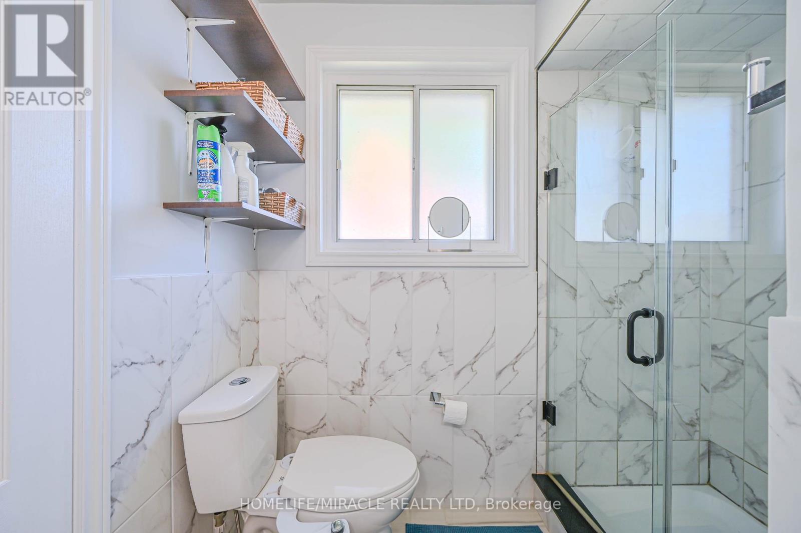 Photo 25 of 3273 Strabane Drive, Mississauga ON