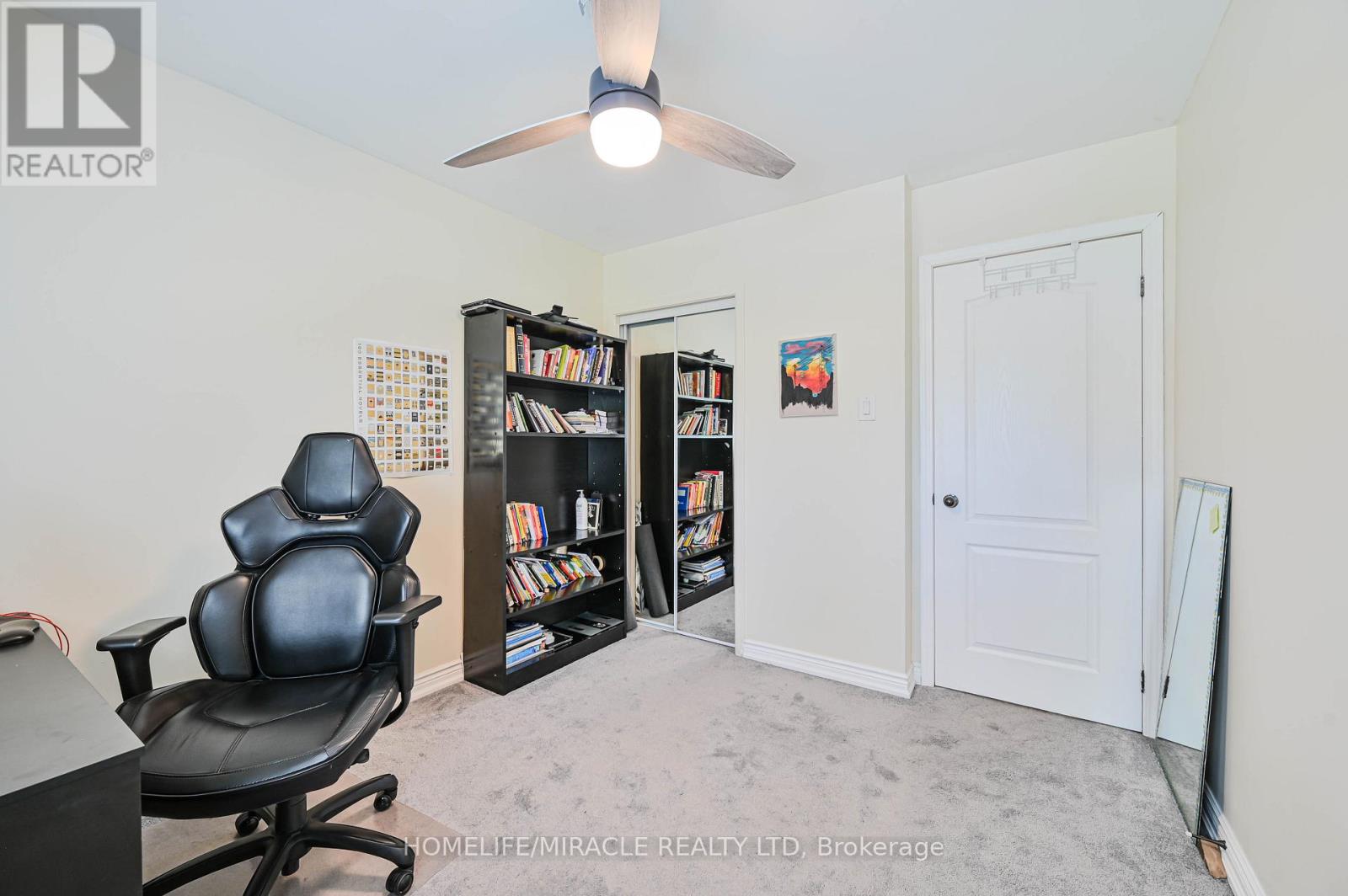 Photo 30 of 3273 Strabane Drive, Mississauga ON