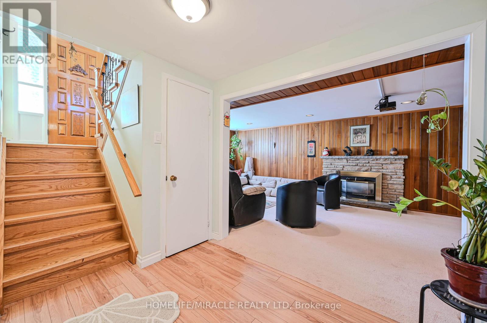 Photo 34 of 3273 Strabane Drive, Mississauga ON