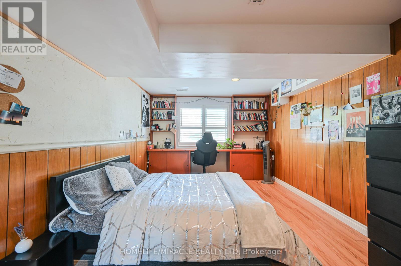Photo 39 of 3273 Strabane Drive, Mississauga ON