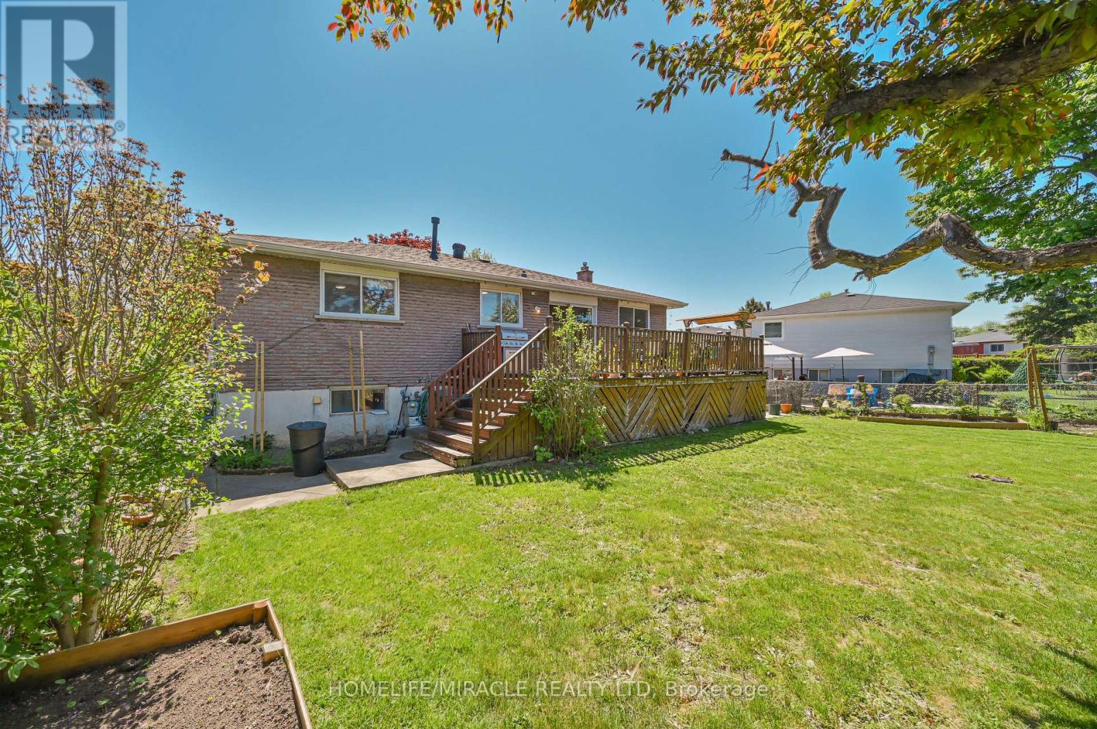 Photo 46 of 3273 Strabane Drive, Mississauga ON