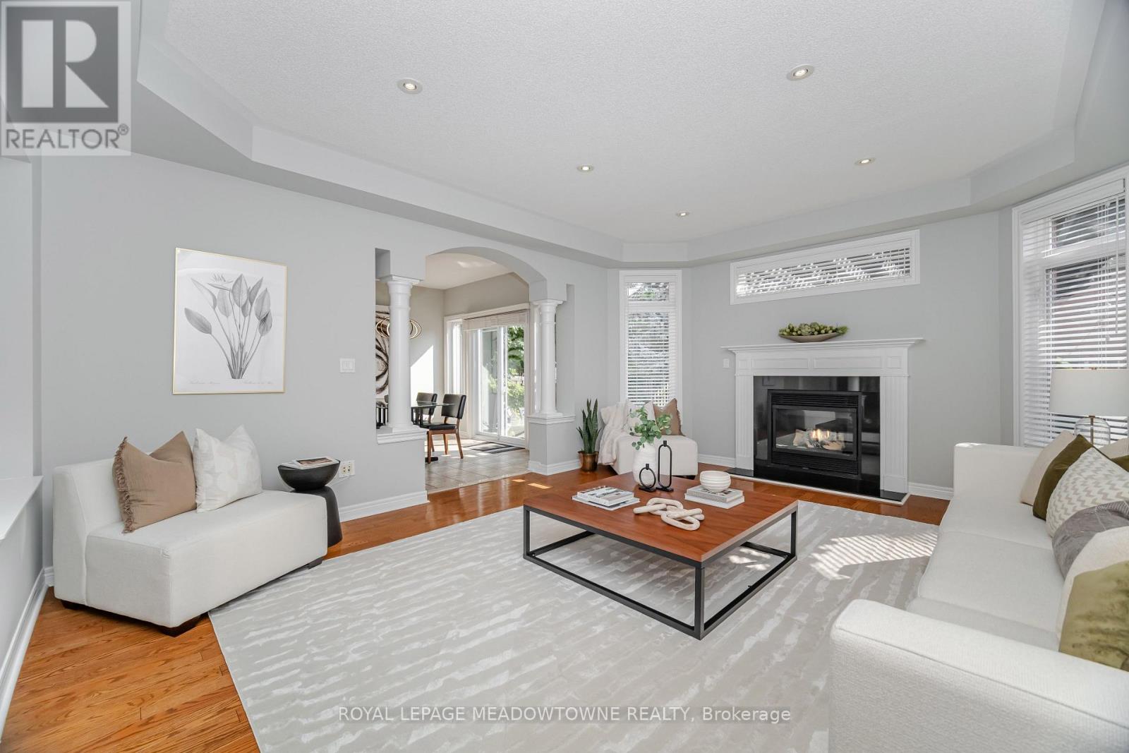 Photo 11 of 6756 Early Settler Row, Mississauga ON