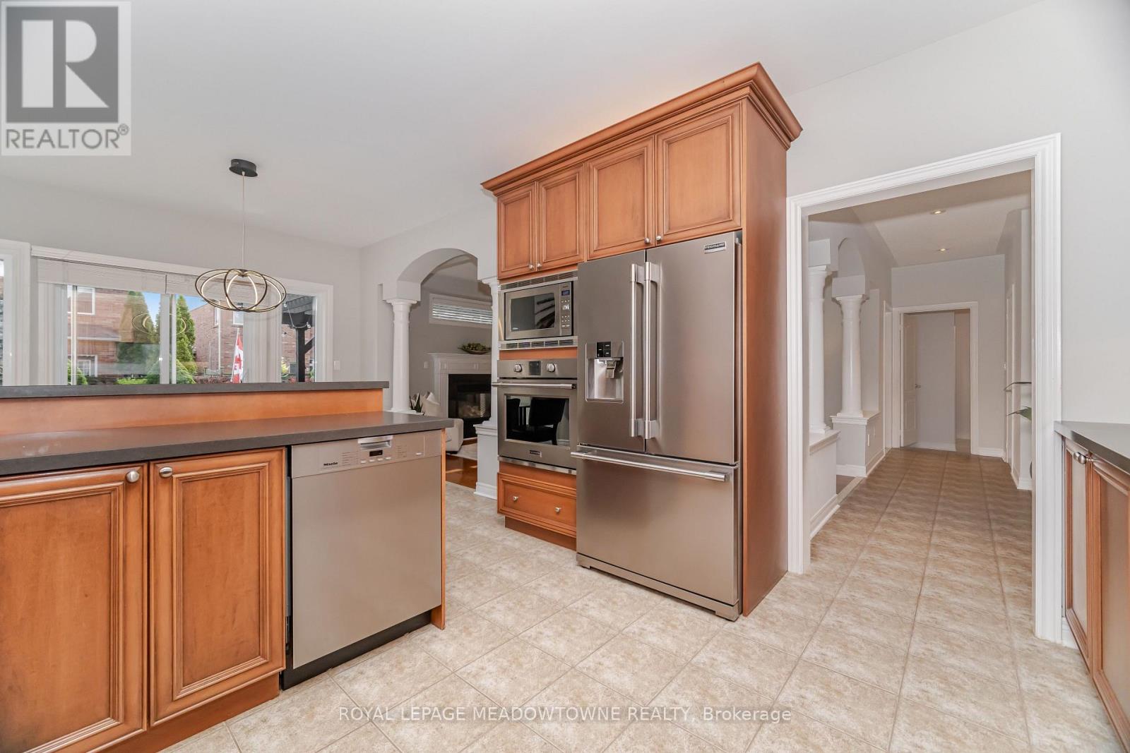Photo 20 of 6756 Early Settler Row, Mississauga ON