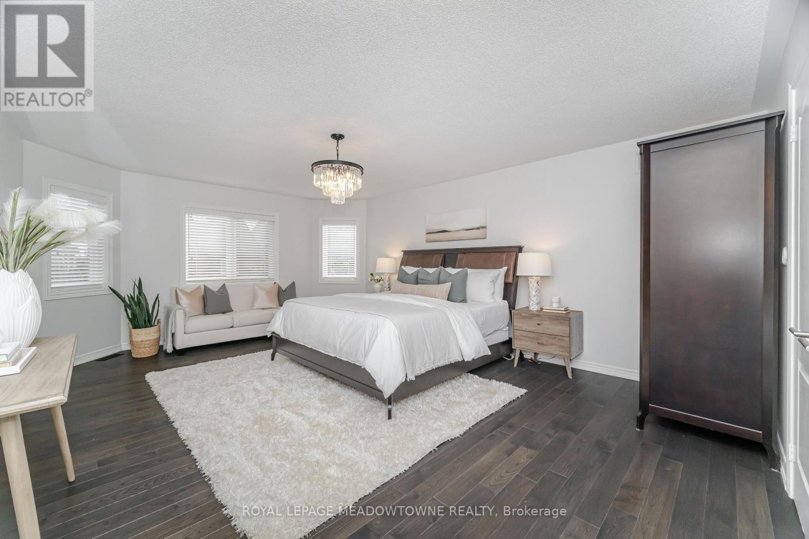 Photo 25 of 6756 Early Settler Row, Mississauga ON