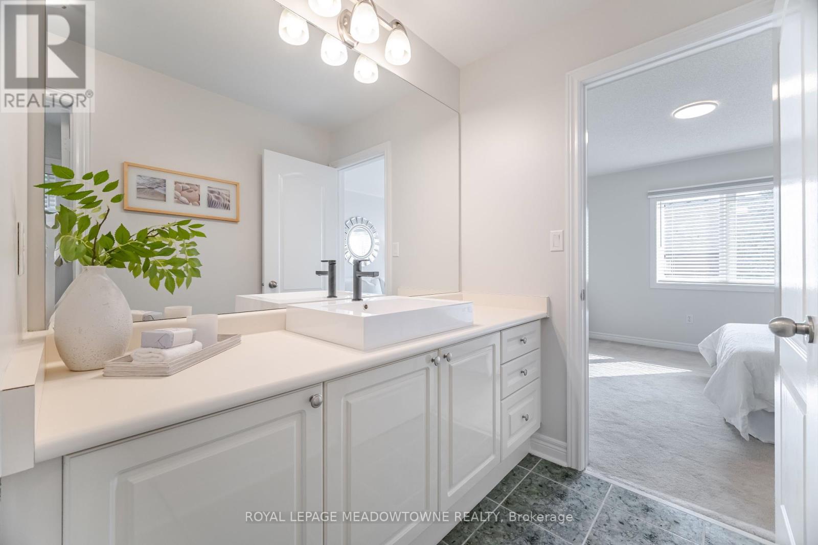 Photo 34 of 6756 Early Settler Row, Mississauga ON