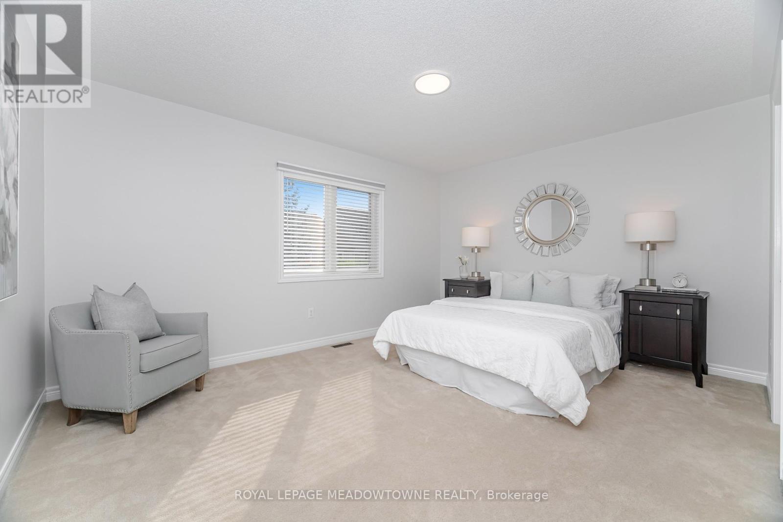 Photo 35 of 6756 Early Settler Row, Mississauga ON