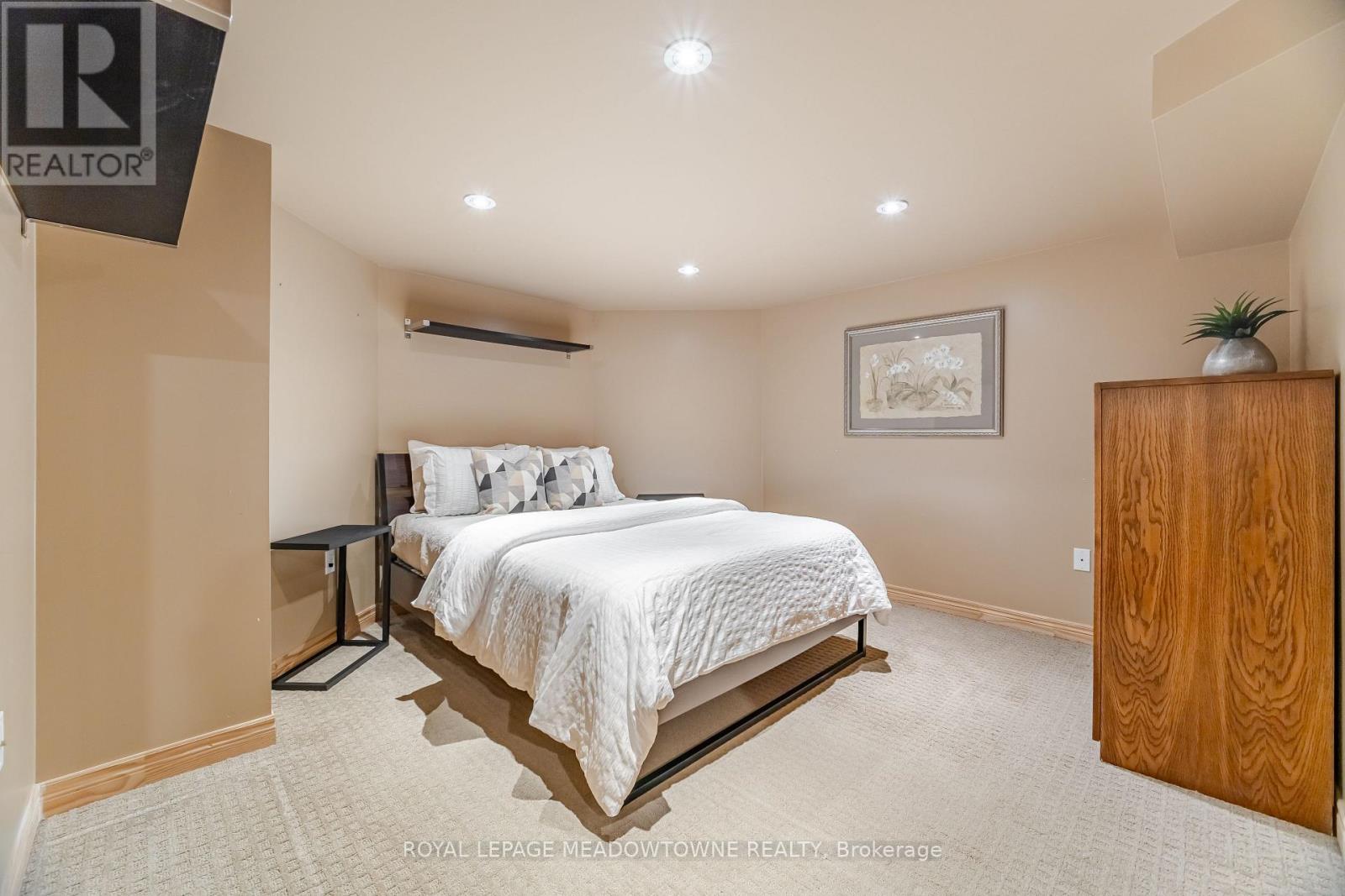 Photo 43 of 6756 Early Settler Row, Mississauga ON