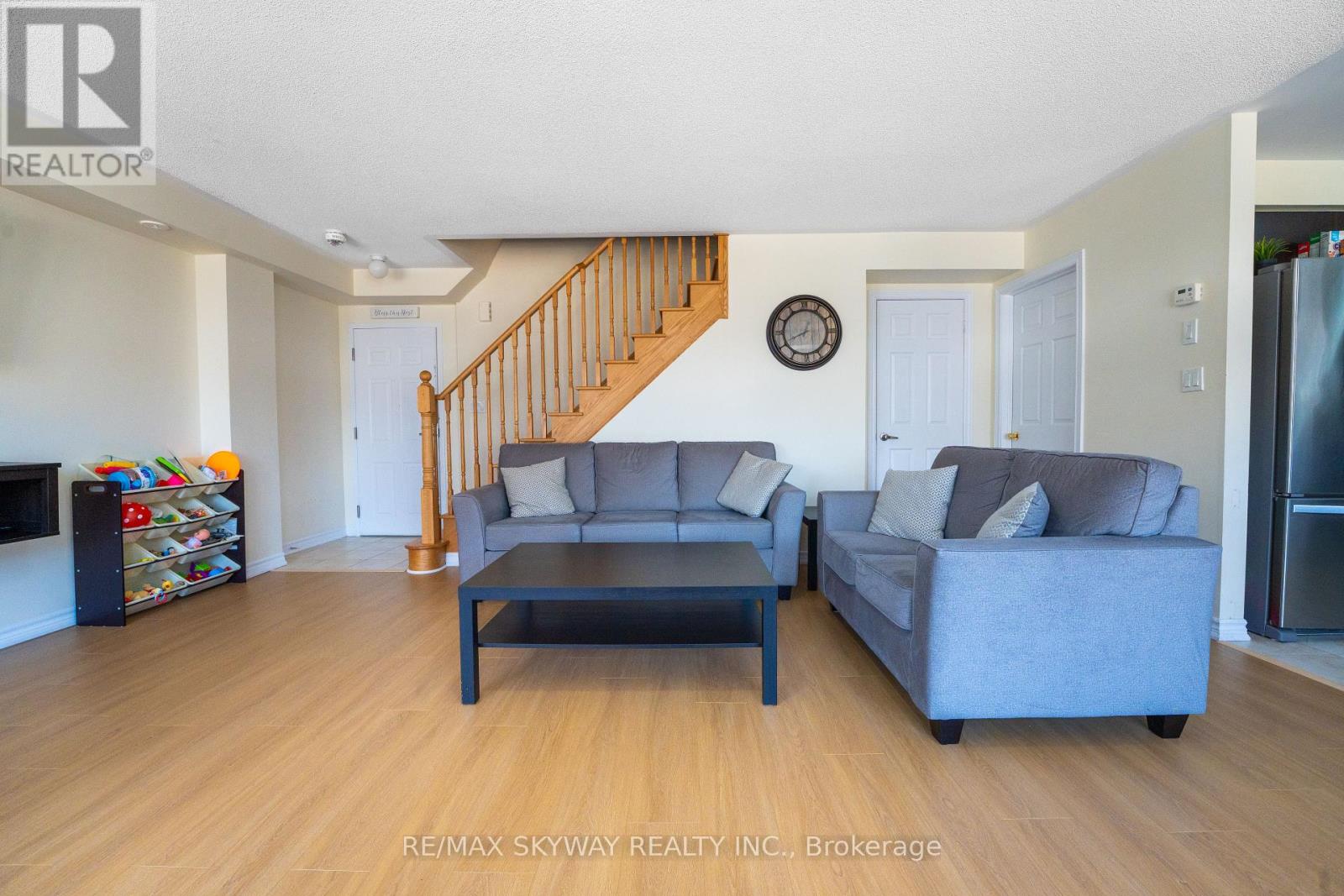 Photo 10 of 10 200 Veterans Drive, Brampton ON