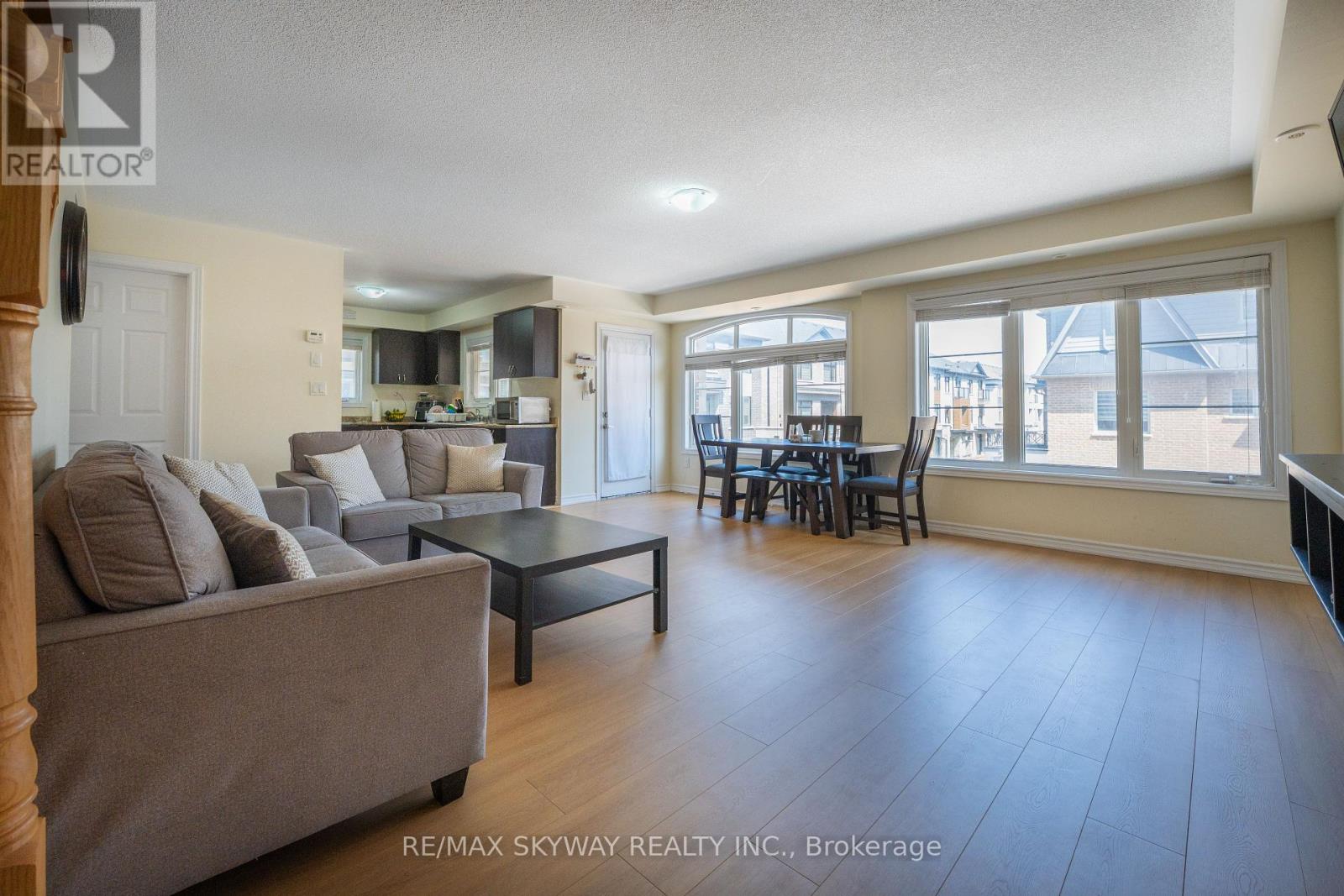 Photo 14 of 10 200 Veterans Drive, Brampton ON