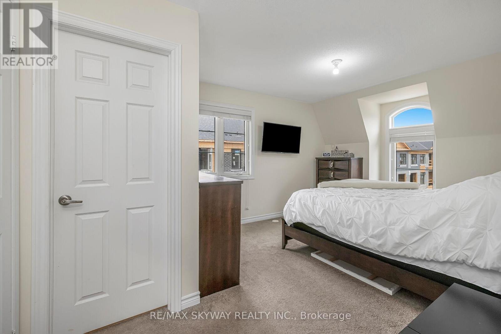 Photo 26 of 10 200 Veterans Drive, Brampton ON