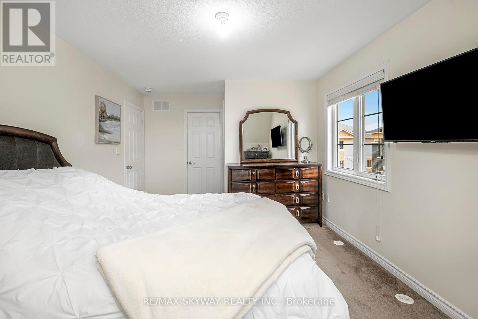 Photo 29 of 10 200 Veterans Drive, Brampton ON
