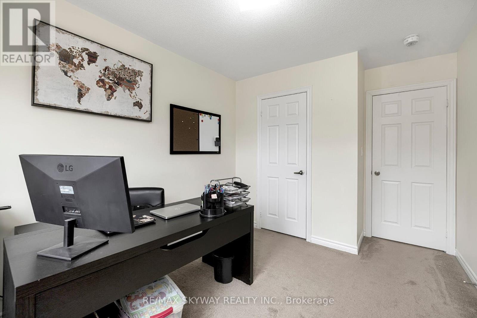 Photo 37 of 10 200 Veterans Drive, Brampton ON