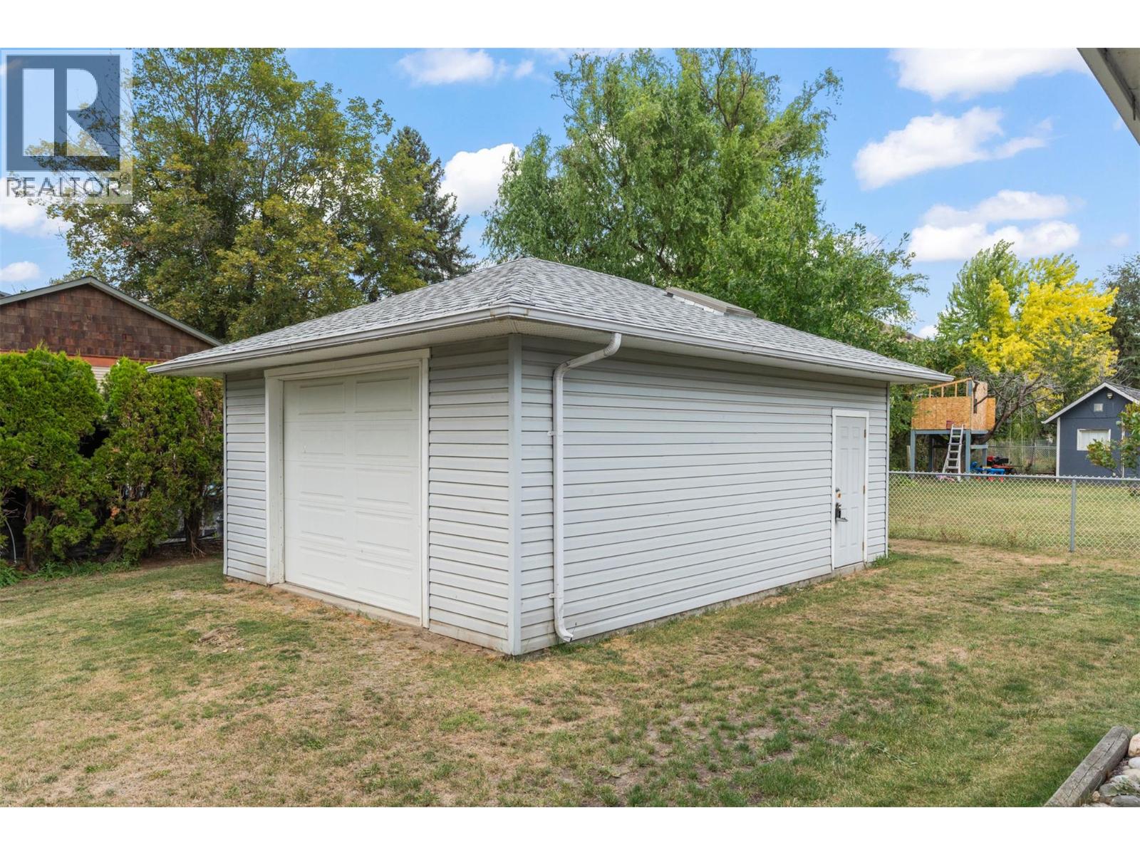 Photo 17 of 8101 Torrent Drive, Coldstream BC