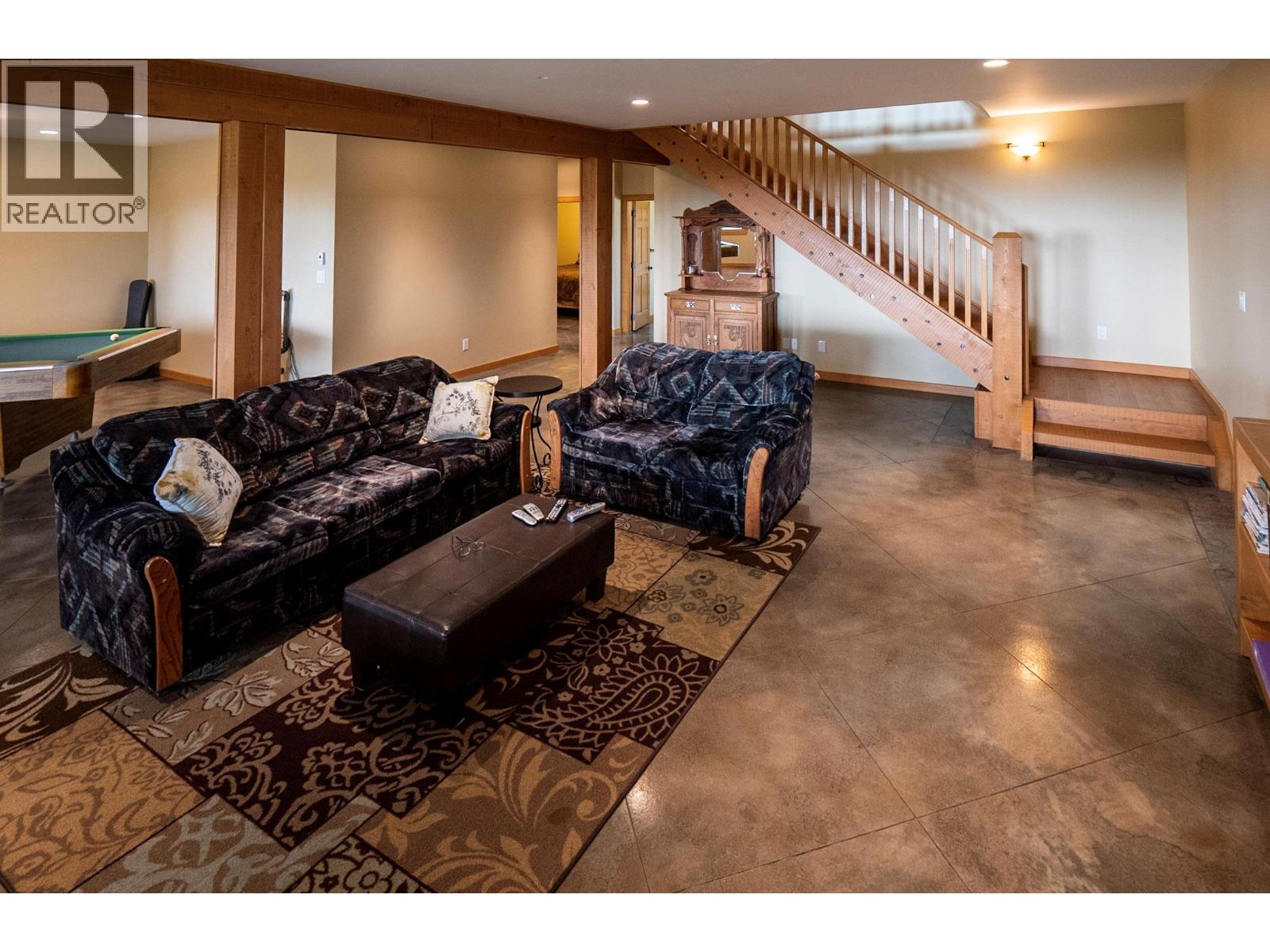 6470 Mckinney Road, Oliver