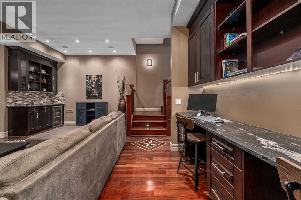 Single Family House for Sale in   Street SW Killarney/Glengarry Calgary 