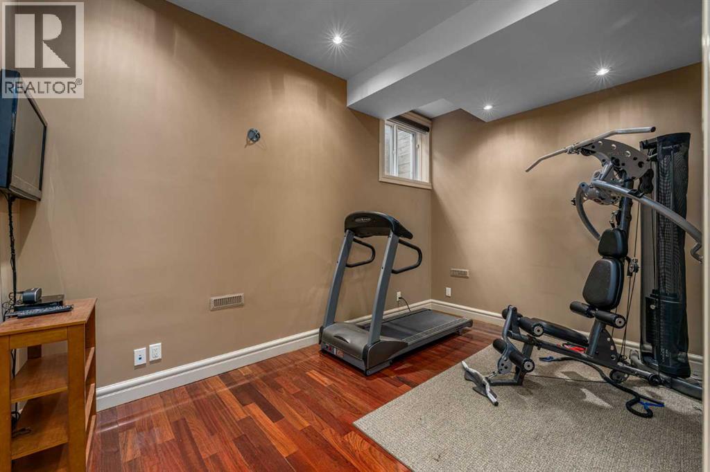 Single Family House for Sale in   Street SW Killarney/Glengarry Calgary 