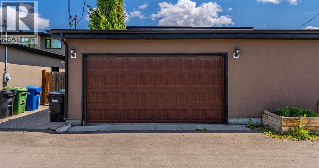 Single Family House for Sale in   Street SW Killarney/Glengarry Calgary 