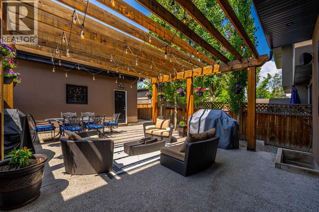 Single Family House for Sale in   Street SW Killarney/Glengarry Calgary 