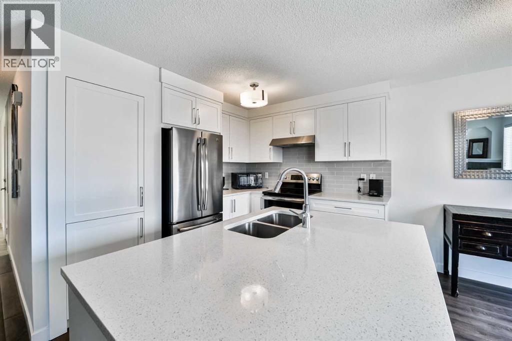 Single Family House for Sale in  Rocky Vista Circle NW Rocky Ridge Calgary 