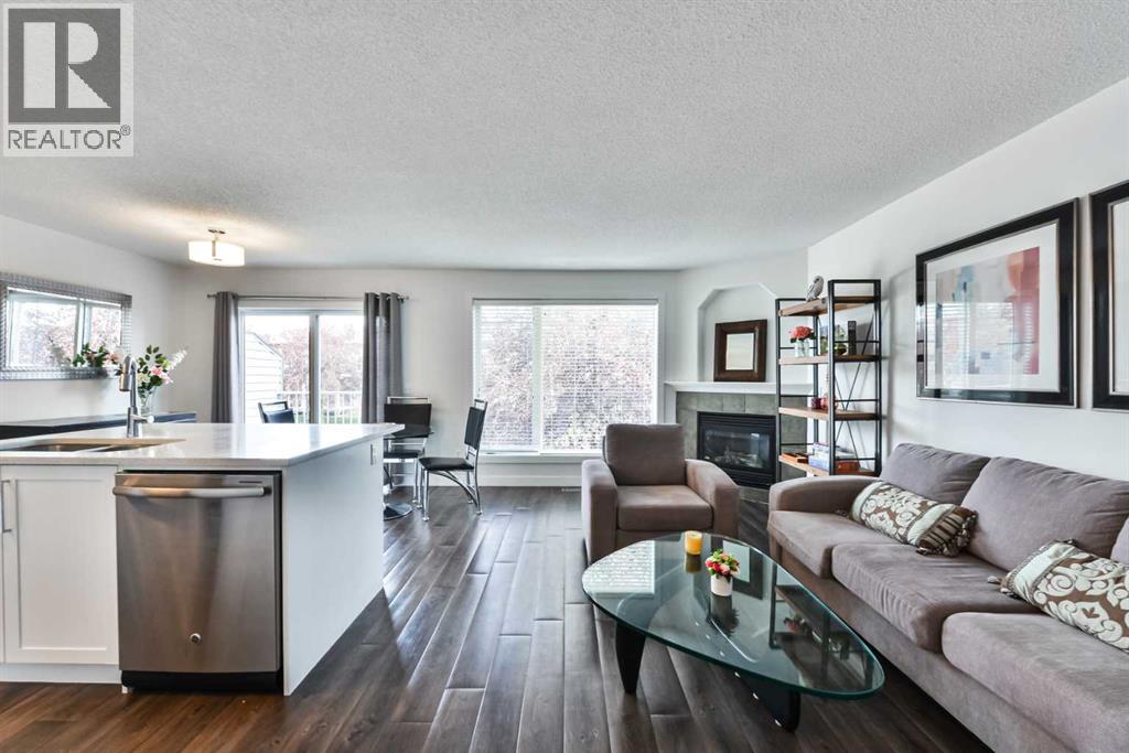 Single Family House for Sale in  Rocky Vista Circle NW Rocky Ridge Calgary 