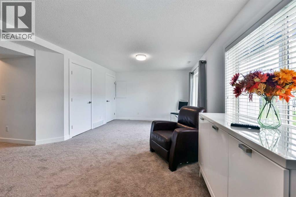 Single Family House for Sale in  Rocky Vista Circle NW Rocky Ridge Calgary 