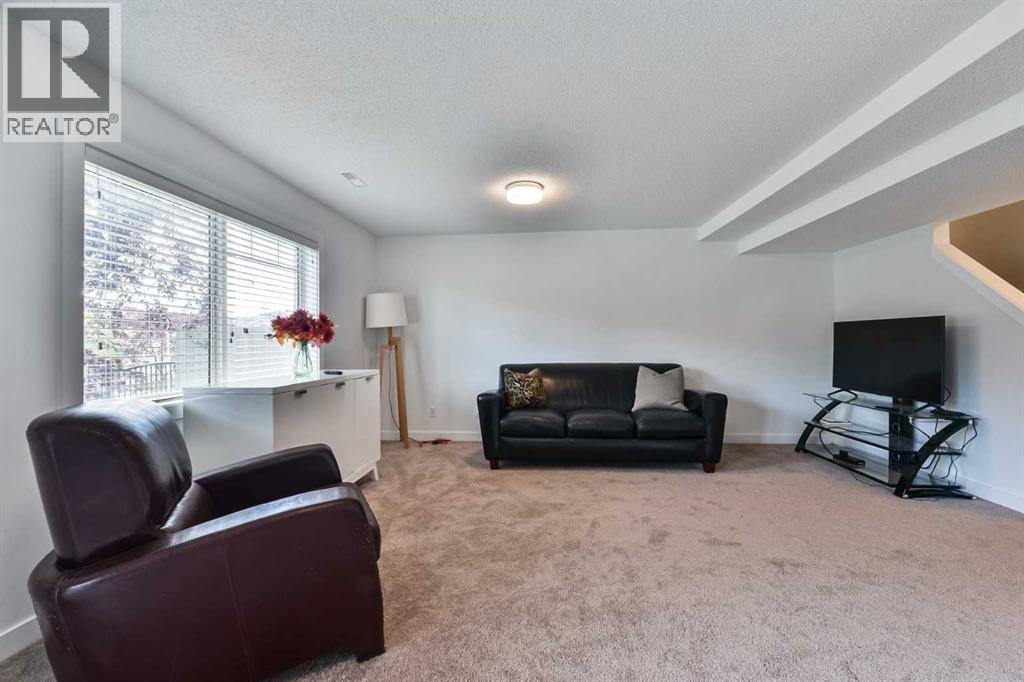 Single Family House for Sale in  Rocky Vista Circle NW Rocky Ridge Calgary 