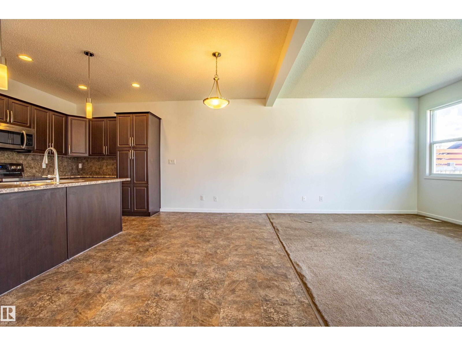 Photo 11 of 4062 Alexander Wy Sw, Edmonton AB
