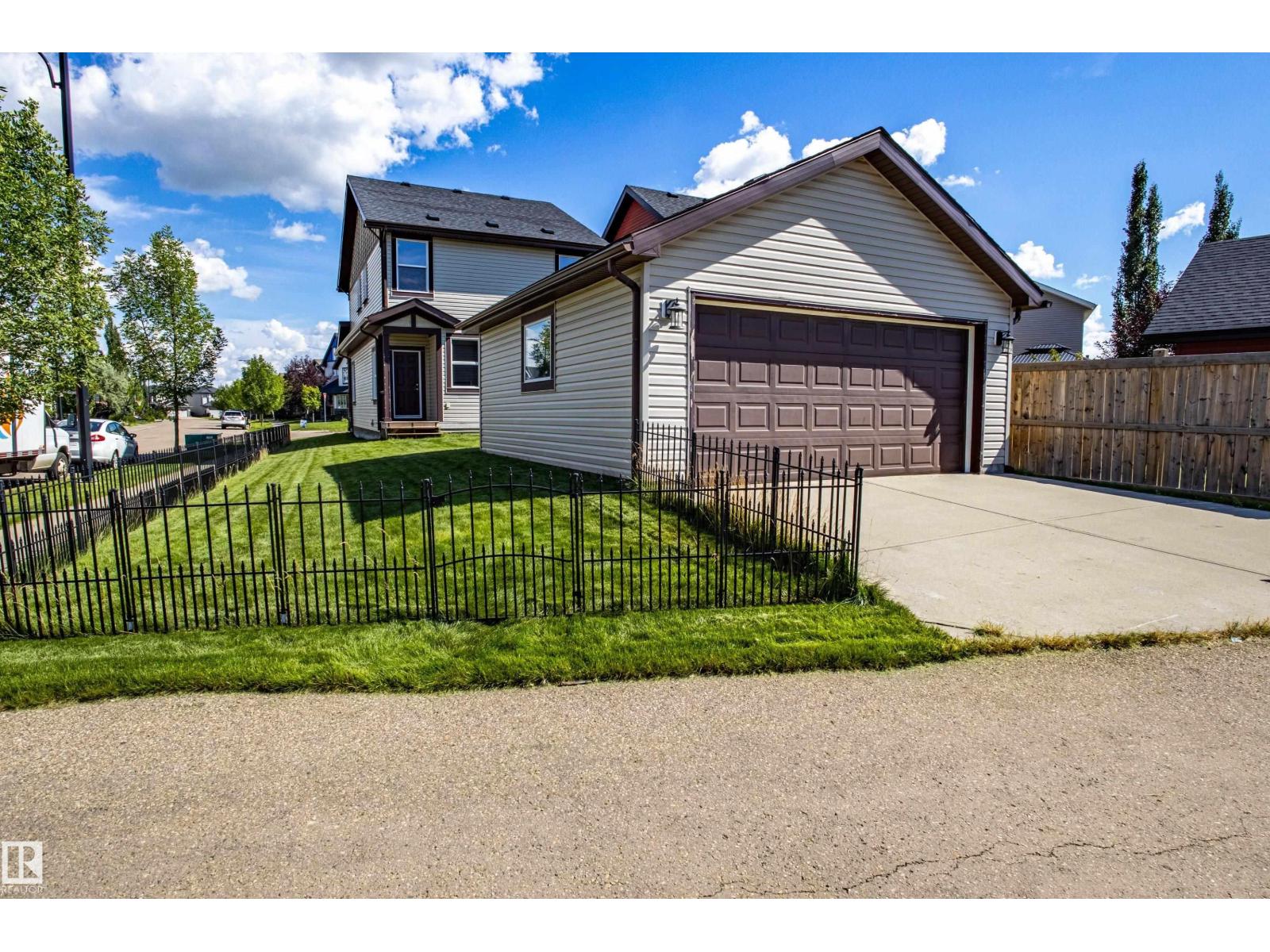 Photo 42 of 4062 Alexander Wy Sw, Edmonton AB